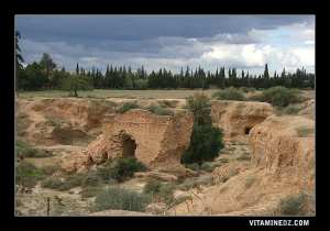 Ancien pont à l'entrée de Relizane, traverçant Oued Mina