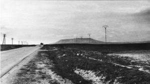 La Route Tiaret- Trézel (Sougueur), la montagne carrée (Djbel Sidi El Abed)