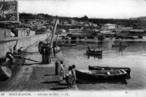 MOSTAGANEM Intérieur du port