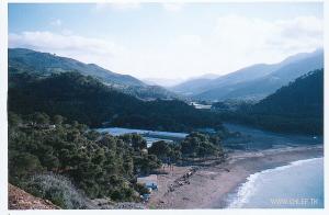 Boucherale plage de loin
