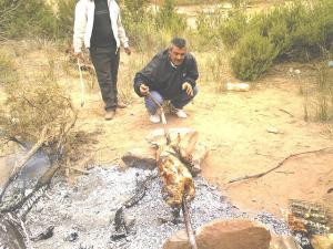 Aflou. El Ghicha .mechoui.