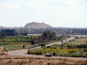 Route de contournement pour les poids lourds à Bordj Senouci, Laghouat.