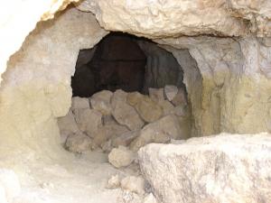 A kazmat from the time of the Algerian Revolution, Ah Frah