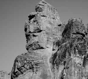 Ah Frah, Thishoobar in B&W