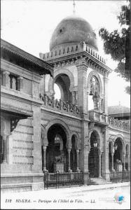 Portique de l'hôtel de ville