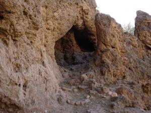 A footpath in Mazzar, Ah Frah