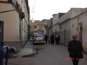 Un vieux et grand quartier à Blida ( DOUIRETTE )