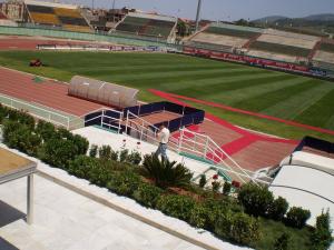 Préparer le stade pour la finale de coupe d'Algérie