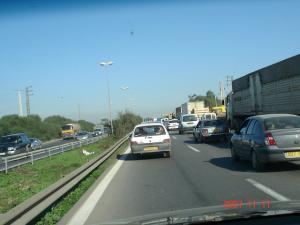 Circulation de tous les jours sur l'autoroute