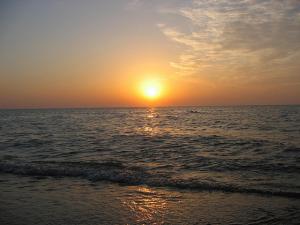 Coucher de soleil à Khelloufi Plage