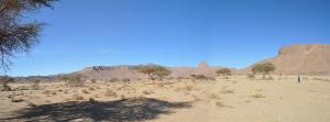 Prière dans le Désert de Tamanrasset