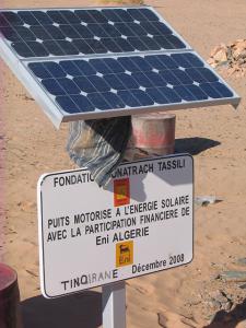 Le puits de Tinoirane, motorisé à  l'énergie solaire