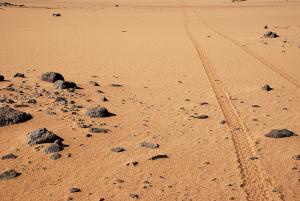Sud de Tamanrasset, Vers In Tehok