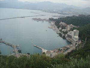 PROMENADE (Vue d'ensemble du port)