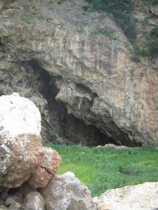 Grotte sur la Route de Béjaia vers Jijel