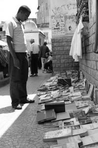 Vente de Livres dan la Rue