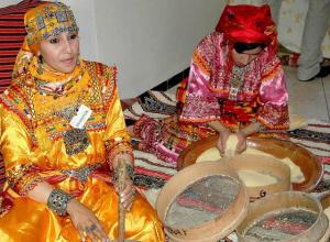 Femmes Kabyles lors du salon du Couscous à Tizi ouzou