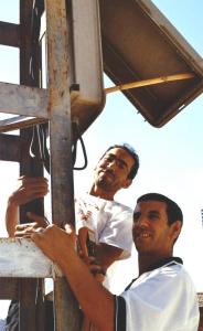 Ighil-Igoulmimene DES HOMMES SUR MONTENT LE DANGER