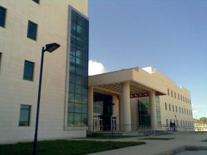 Entr?e principale H?pital de Chlef