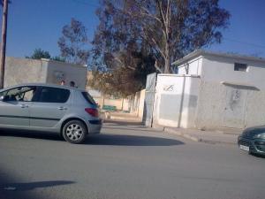 L ARBI BEN MHIDI BISKRA