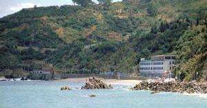 Hôtel et plage Paradis