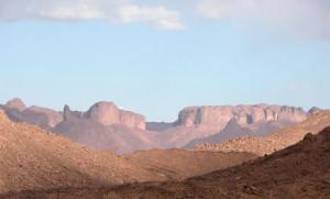 Djanet, Vue sur la lybie