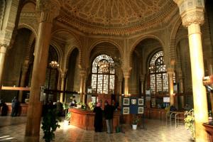 Intérieur de la grande poste d'Alger