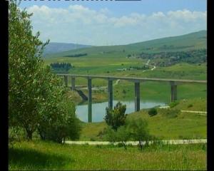 Vue sur le pont de Mila