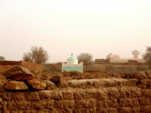 Marabout dans le cimetière du Ksar