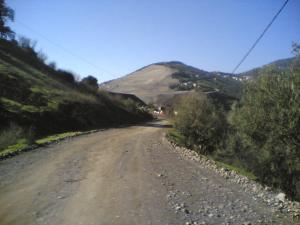 A coté du barrage , à Maala