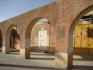 Arcades dans les rues de Tamanrasset
