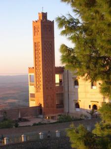 le minaret de la mosquee du village Zelboun
