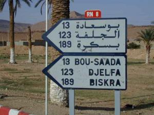 Carrefour à Ain El Hadjel