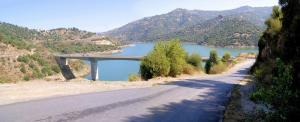 Tizi Ouzou Pont sur le Barrage de Taksebt