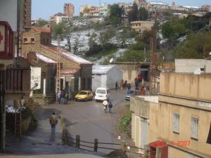 Tizi Hibel, Vue de la Mairie