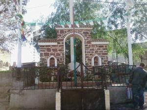 Monument d'Ait Ailem des 40martyres tombés  au champ d'honneur durant la revolution de 1954