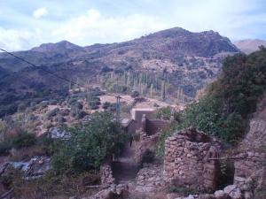 Tizi Maghlaz depuis la place du village