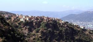 Ighil Bouzerou, Beni (Ait) Aissi