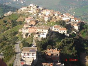 Ighil Guefri depuis Taguemount Bouadfel