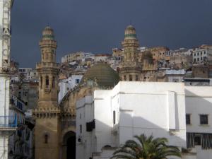 Alger, Place des Martyres vue sur la Casbah
