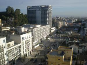 Annaba vue de l'H?tel Majestic avec en Face l'H?tel Seybousse