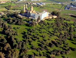 Basilique Saint Augustin vue du Ciel