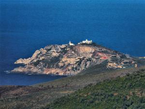 LA CAP DE GARDE (vue depuis le village de Seraidi)