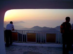 Coucher de Soleil sur une Terrasse de l'H?tel el Mountazah sur les hauteurs de Seraidi