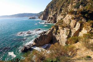 Les plages du ravin des singes et le Phare de Stora