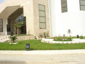 Skikda_Entrée de la Salle de Conférence