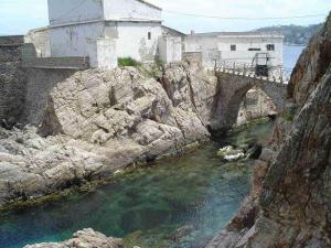 Pont en pierre à Skikda