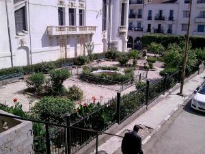 Jardin d'un Bâtiment administratif à Skikda