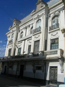 Ancienne Maison de Style Colonial