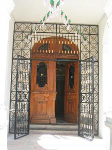 Sidi-Bel-Abbes - Centre Ville - l'Hôtel de Ville - porte d'entrée